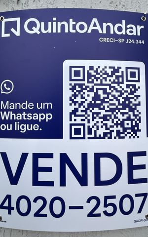 Casa à venda com 250m², 4 quartos e 5 vagas Casa à venda com 250m², 4 quartos e 5 vagasPlaca