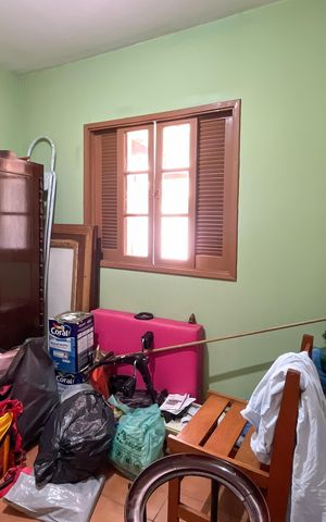 Casa à venda com 250m², 4 quartos e 5 vagas Casa à venda com 250m², 4 quartos e 5 vagasQuarto de Serviço