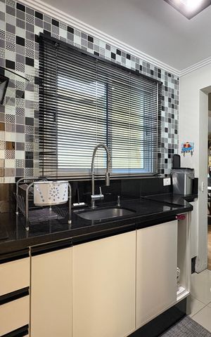 Apartamento à venda com 63m², 2 quartos e 2 vagas Apartamento à venda com 63m², 2 quartos e 2 vagasCozinha