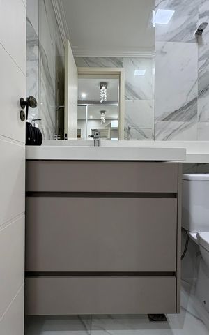 Apartamento à venda com 63m², 2 quartos e 2 vagas Apartamento à venda com 63m², 2 quartos e 2 vagasBanheiro da suíte