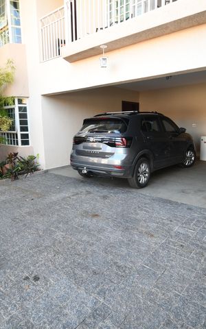 Casa à venda com 230m², 4 quartos e 5 vagasGaragem 
