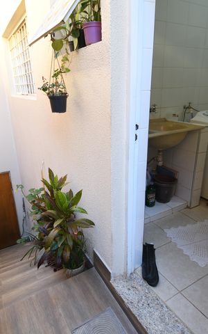 Casa à venda com 230m², 4 quartos e 5 vagasCorredor