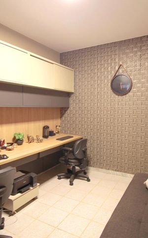 Casa à venda com 445m², 3 quartos e 3 vagasEscritório