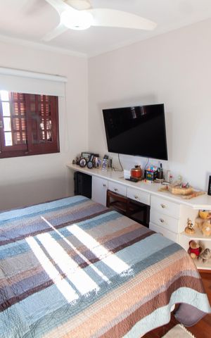 Casa à venda com 284m², 3 quartos e 4 vagas Casa à venda com 284m², 3 quartos e 4 vagasSuíte 2