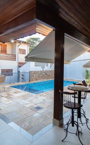 Casa à venda com 284m², 3 quartos e 4 vagas Casa à venda com 284m², 3 quartos e 4 vagasÁrea comum