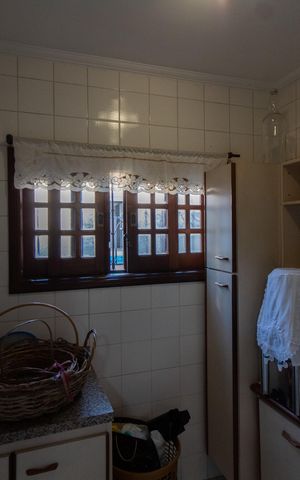 Casa à venda com 284m², 3 quartos e 4 vagas Casa à venda com 284m², 3 quartos e 4 vagasÁrea de Serviço
