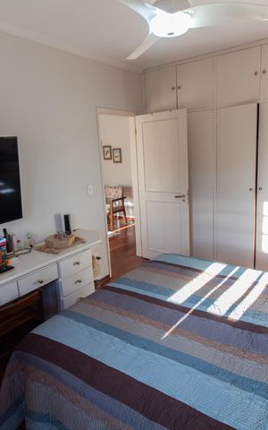 Casa à venda com 284m², 3 quartos e 4 vagas Casa à venda com 284m², 3 quartos e 4 vagasSuíte 2