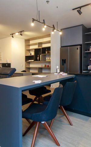 Apartamento à venda com 105m², 3 quartos e 2 vagas Apartamento à venda com 105m², 3 quartos e 2 vagasSala