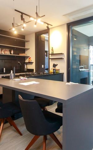 Apartamento à venda com 105m², 3 quartos e 2 vagas Apartamento à venda com 105m², 3 quartos e 2 vagasSala