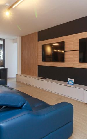 Apartamento à venda com 105m², 3 quartos e 2 vagas Apartamento à venda com 105m², 3 quartos e 2 vagasSala