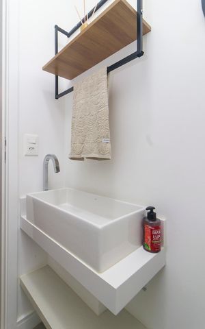 Apartamento à venda com 105m², 3 quartos e 2 vagas Apartamento à venda com 105m², 3 quartos e 2 vagasLavabo