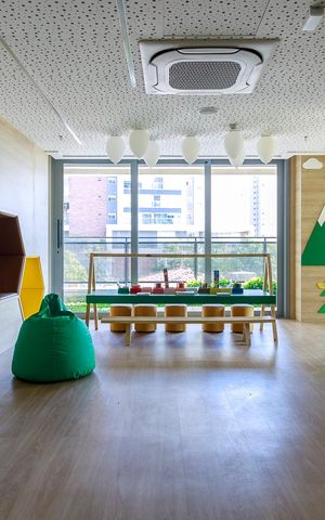 Apartamento à venda com 105m², 3 quartos e 2 vagas Apartamento à venda com 105m², 3 quartos e 2 vagasÁrea comum