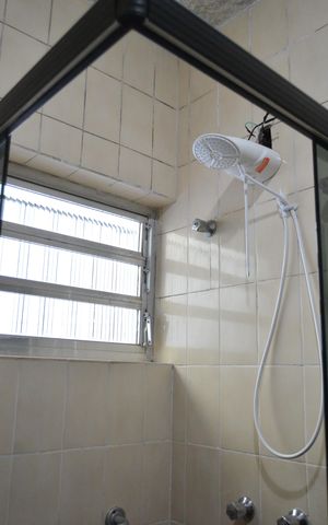 Casa à venda com 243m², 6 quartos e 4 vagasBanheiro Social