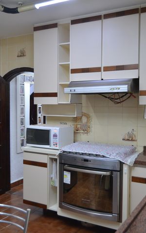 Casa à venda com 243m², 6 quartos e 4 vagasCozinha