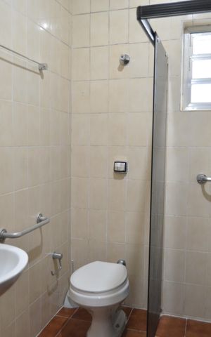 Casa à venda com 243m², 6 quartos e 4 vagasBanheiro Social