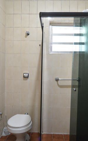 Casa à venda com 243m², 6 quartos e 4 vagasBanheiro Social