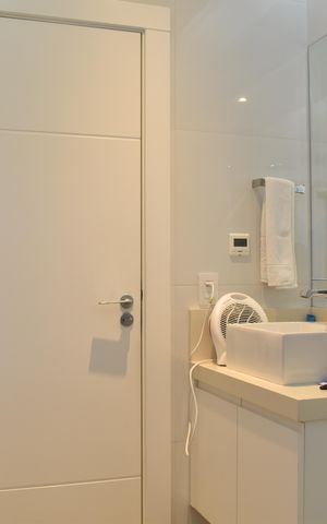 Casa para alugar com 590m², 5 quartos e 6 vagasBanheiro da Suíte 2