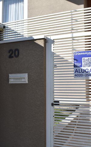 Casa para alugar com 590m², 5 quartos e 6 vagasPlaquinha