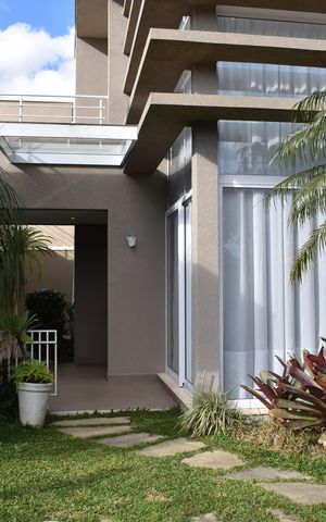 Casa para alugar com 590m², 5 quartos e 6 vagasÁrea externa