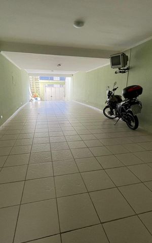 Casa à venda com 233m², 3 quartos e 7 vagasGaragem