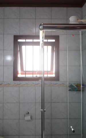Casa à venda com 173m², 6 quartos e 3 vagasBanheiro 2