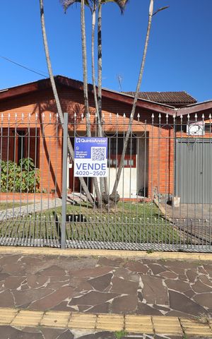 Casa à venda com 173m², 6 quartos e 3 vagasPlaca