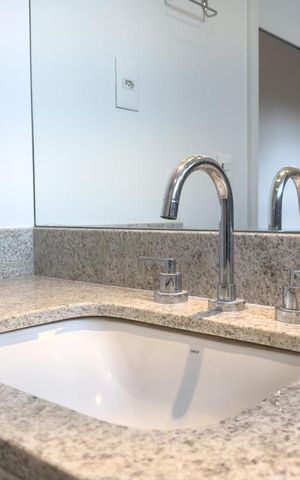 Apartamento à venda com 86m², 2 quartos e 1 vagaBanheiro da Suíte 1
