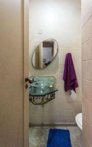 Apartamento à venda com 130m², 3 quartos e 1 vagaLavabo