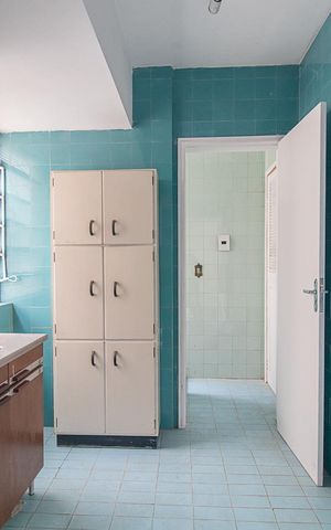 Apartamento à venda com 76m², 2 quartos e sem vagaCozinha e Área de Serviço