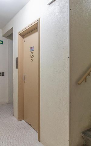 Apartamento à venda com 76m², 2 quartos e sem vagaÁrea comum