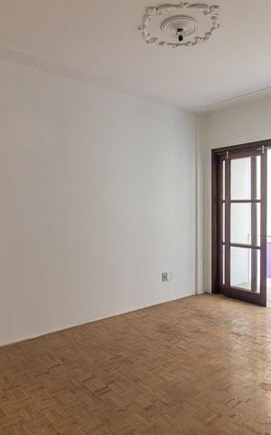 Apartamento à venda com 76m², 2 quartos e sem vagaSala
