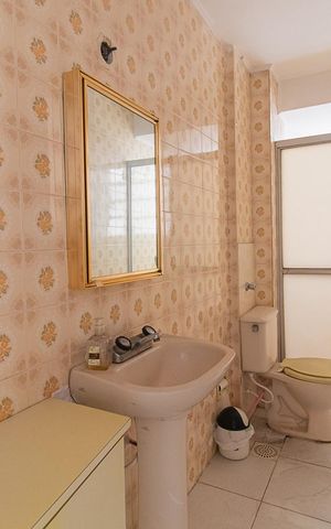 Apartamento à venda com 76m², 2 quartos e sem vagaBanheiro Social