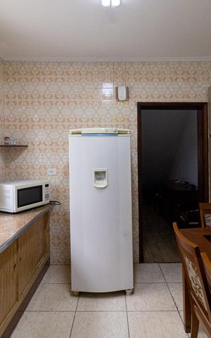 Casa à venda com 120m², 3 quartos e 2 vagas Casa à venda com 120m², 3 quartos e 2 vagasCozinha