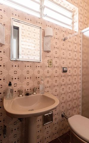 Casa à venda com 120m², 3 quartos e 2 vagas Casa à venda com 120m², 3 quartos e 2 vagasBanheiro Social 2