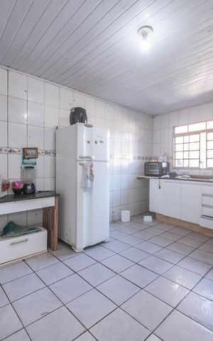Casa à venda com 500m², 2 quartos e 2 vagasCozinha