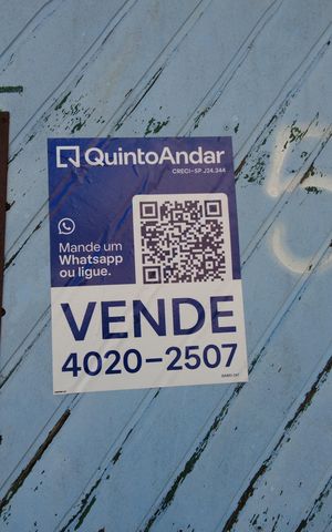 Casa à venda com 500m², 2 quartos e 2 vagasPlaquinha