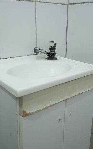 Casa à venda com 500m², 2 quartos e 2 vagasBanheiro