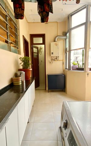 Apartamento à venda com 167m², 4 quartos e 1 vaga Apartamento à venda com 167m², 4 quartos e 1 vagaÁrea de Serviço
