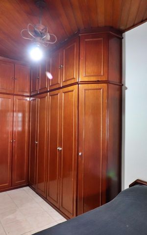 Casa à venda com 235m², 2 quartos e 8 vagasQuarto 1