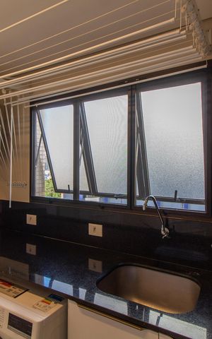 Apartamento à venda com 138m², 3 quartos e 3 vagas Apartamento à venda com 138m², 3 quartos e 3 vagasÁrea de Serviço