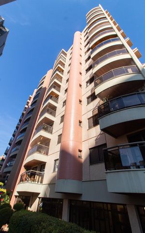 Apartamento à venda com 138m², 3 quartos e 3 vagas Apartamento à venda com 138m², 3 quartos e 3 vagasÁrea comum