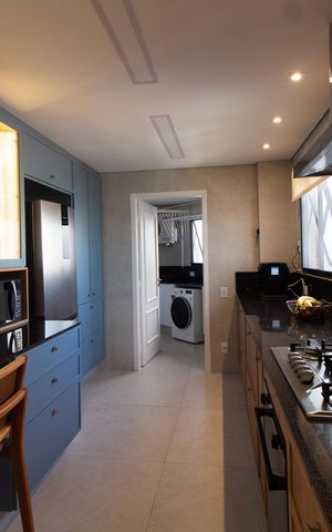 Apartamento à venda com 138m², 3 quartos e 3 vagas Apartamento à venda com 138m², 3 quartos e 3 vagasCozinha