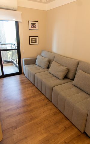 Apartamento à venda com 138m², 3 quartos e 3 vagas Apartamento à venda com 138m², 3 quartos e 3 vagasSala de TV