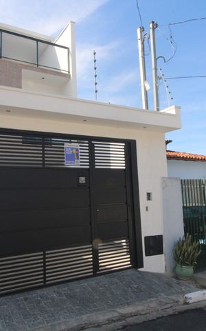Casa à venda com 125m², 3 quartos e 2 vagasÁrea Externa