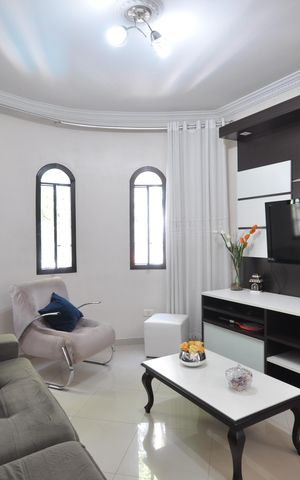 Casa à venda com 190m², 3 quartos e 3 vagasSala