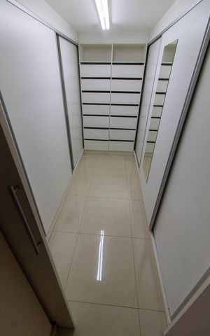 Casa de condomínio para alugar com 308m², 3 quartos e 4 vagas Casa de condomínio para alugar com 308m², 3 quartos e 4 vagasÁrea de Serviço 2