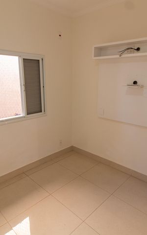 Casa de condomínio para alugar com 308m², 3 quartos e 4 vagas Casa de condomínio para alugar com 308m², 3 quartos e 4 vagasQuarto 1