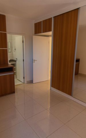 Casa de condomínio para alugar com 308m², 3 quartos e 4 vagas Casa de condomínio para alugar com 308m², 3 quartos e 4 vagasSuíte