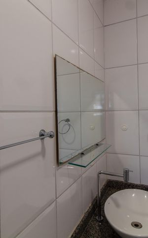 Casa de condomínio para alugar com 308m², 3 quartos e 4 vagas Casa de condomínio para alugar com 308m², 3 quartos e 4 vagasBanheiro da Suíte