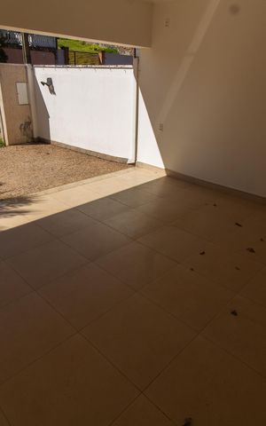 Casa de condomínio para alugar com 308m², 3 quartos e 4 vagas Casa de condomínio para alugar com 308m², 3 quartos e 4 vagasÁrea comum